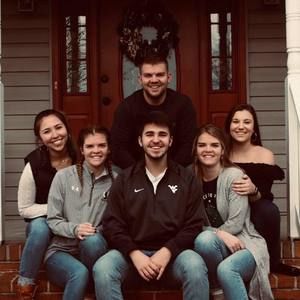 Meet your Posher, Becca